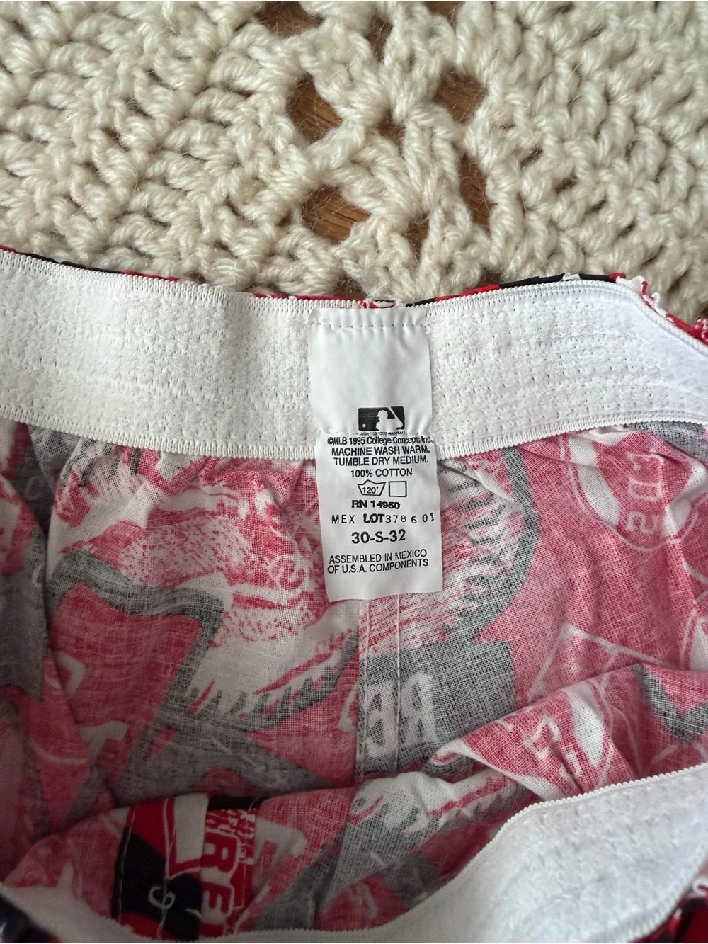 Vintage 1995 MLB Cincinnati Reds Logo Lounge Shorts NEVER WORN